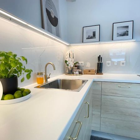 M-Style 04 Apartment Mit Balkon Und Gasgrill, 24H Self-Check-In, Free Parking, Netflix 뉘른베르크 외부 사진