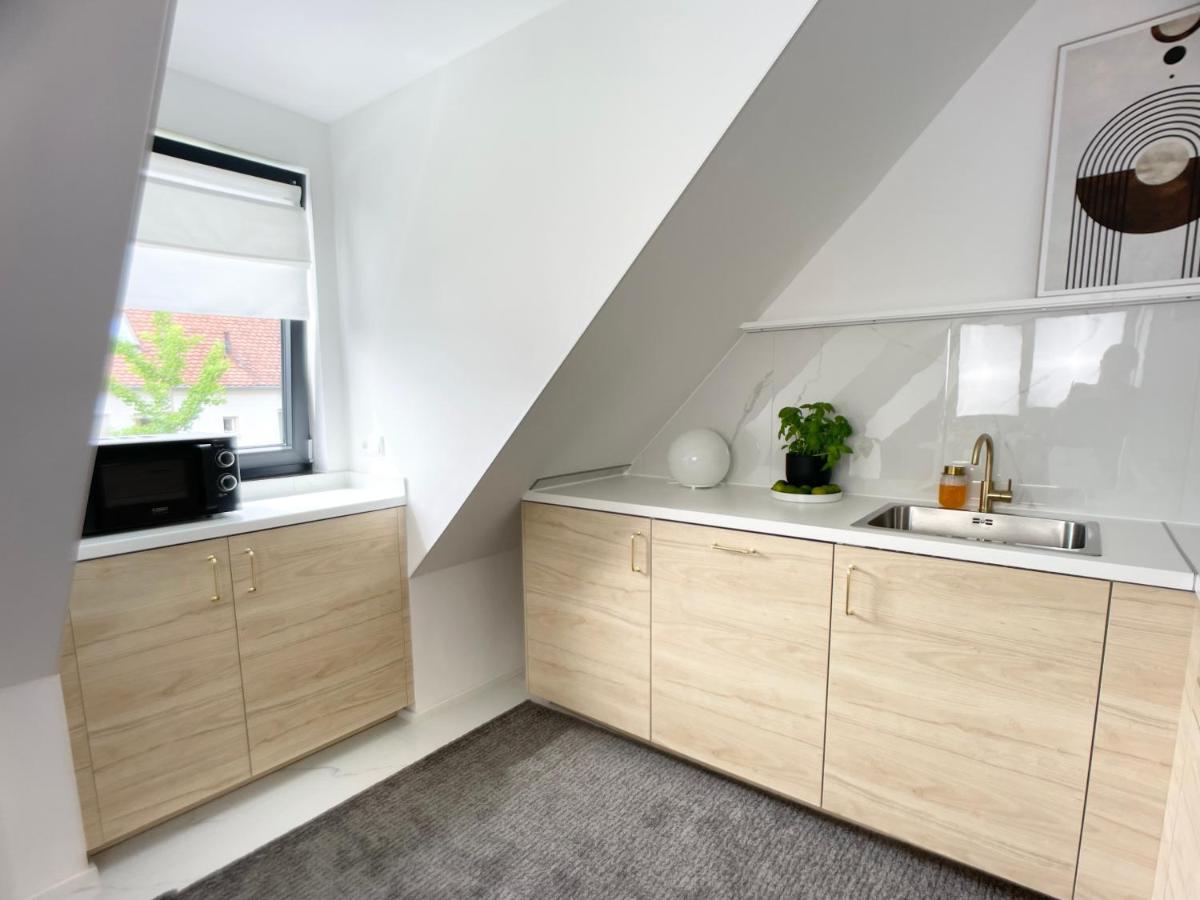 M-Style 04 Apartment Mit Balkon Und Gasgrill, 24H Self-Check-In, Free Parking, Netflix 뉘른베르크 외부 사진