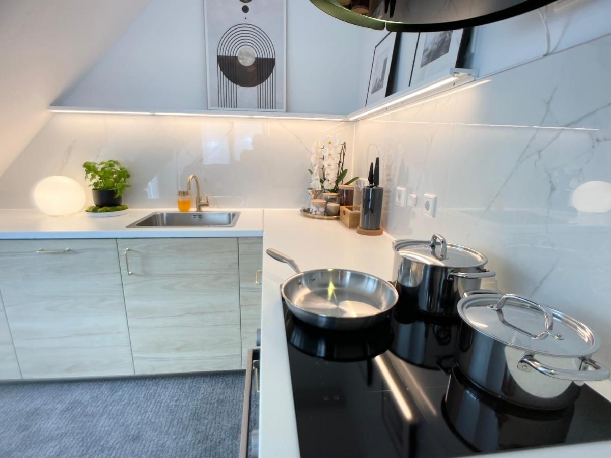 M-Style 04 Apartment Mit Balkon Und Gasgrill, 24H Self-Check-In, Free Parking, Netflix 뉘른베르크 외부 사진